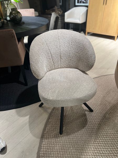 Roxy Beige M/Sving Spisestol - Home Factory