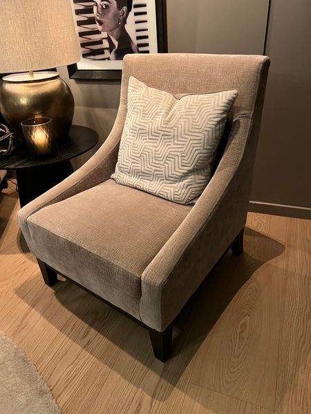 Lancaster Beige Chenille Stol - Home Factory 