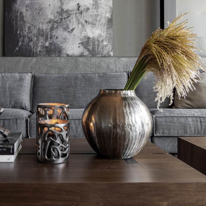 Hovedbilde Armando metallvase i sort ...